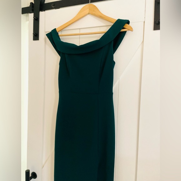 LULUS OFF THE SHOULDER MERMAID GOWN - Emerald Green - Picture 4 of 11